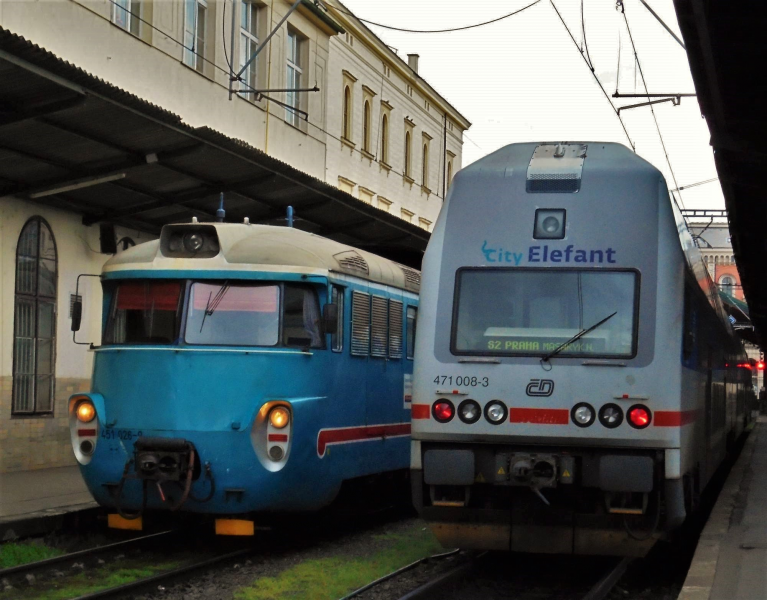 451 026-9